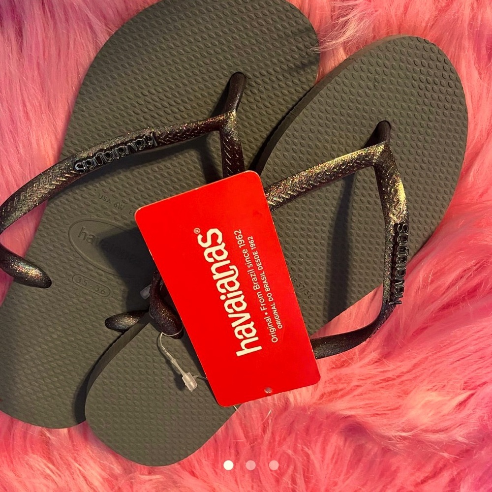 Havaianas shimmer flip flops steel gray with rainbow detail